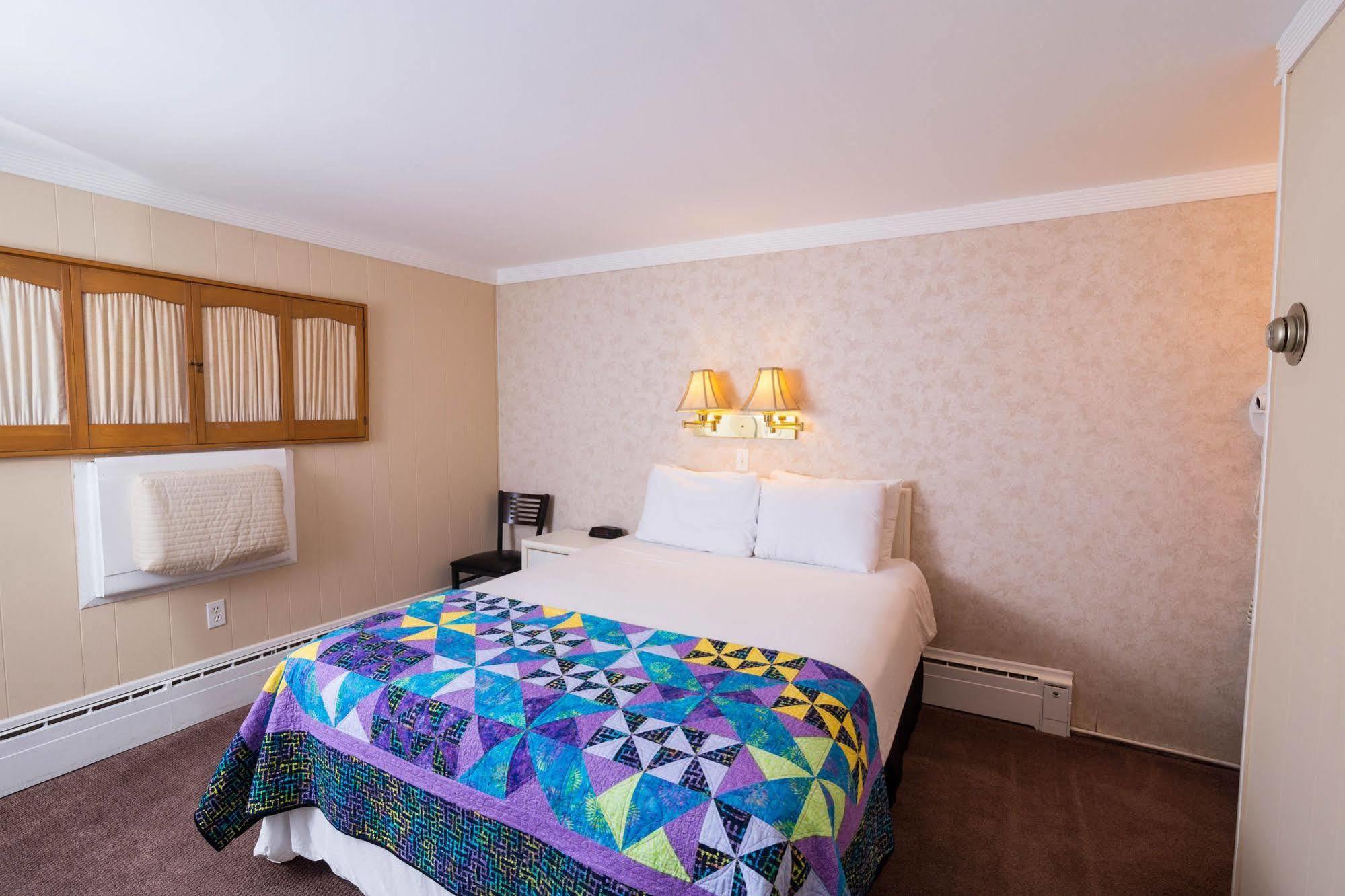 Lake Harmony Inn Ngoại thất bức ảnh