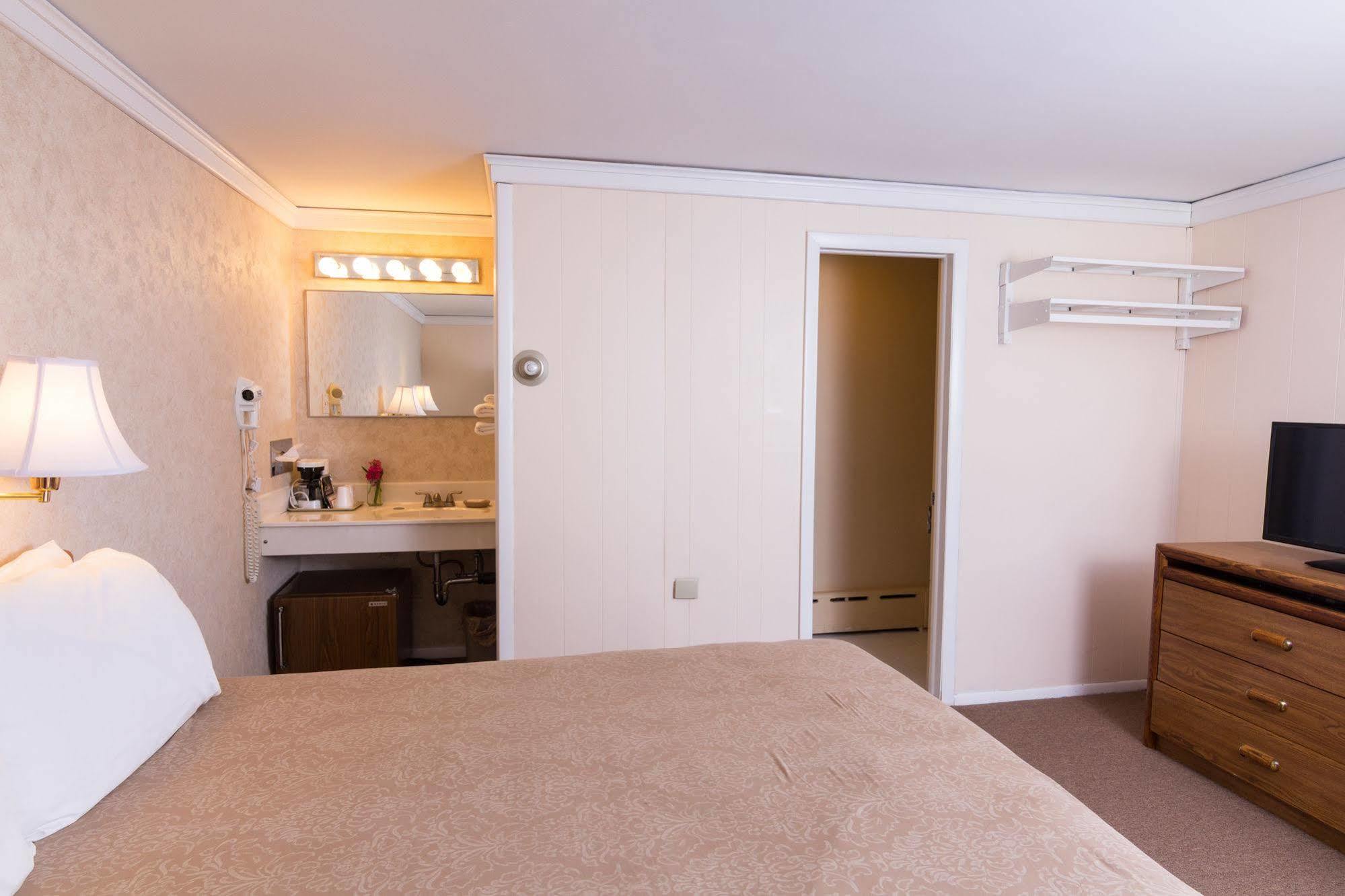 Lake Harmony Inn Ngoại thất bức ảnh